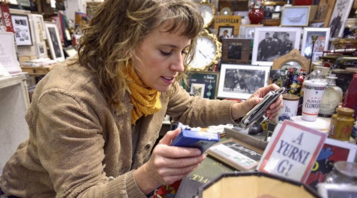 Acheter ses vêtements en friperie : astuces pour chiner de la qualité